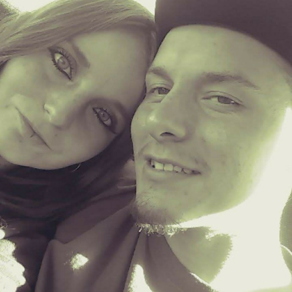 Meet your Poshers, Richelle & Ricky lovers 4ever! - Picture 7 of 8